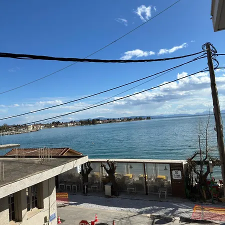 Elena's Seaside Apartment Agria